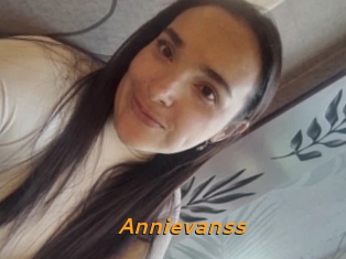 Annievanss