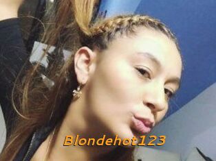 Blondehot123