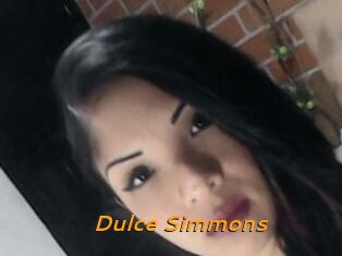 Dulce_Simmons