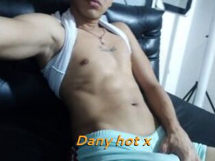 Dany_hot_x