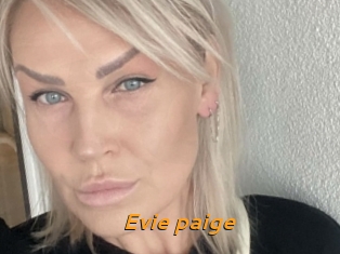 Evie_paige