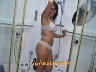 Julia_stegner
