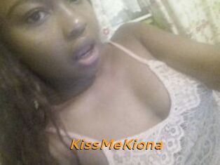 KissMeKiona