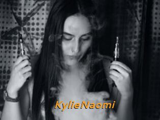KylieNaomi
