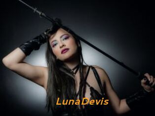 LunaDevis