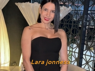 Lara_jonness