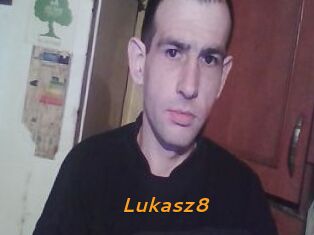 Lukasz8
