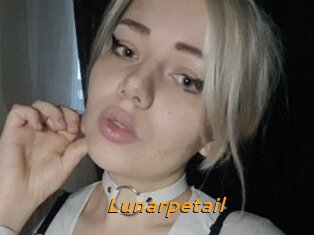 Lunarpetail