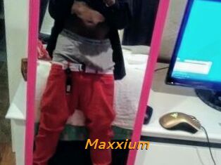 Maxxium