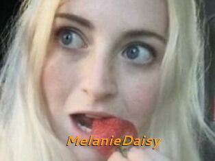 Melanie_Daisy
