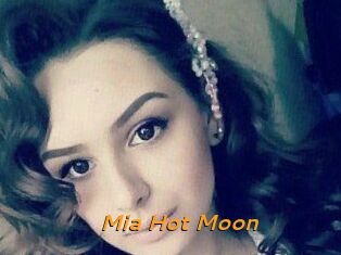 Mia_Hot_Moon
