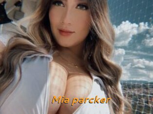 Mia_parcker