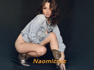 Naomicruz