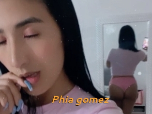 Phia_gomez