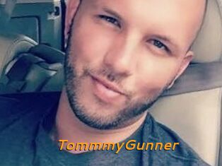 TommmyGunner