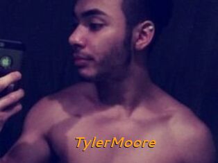 Tyler_Moore